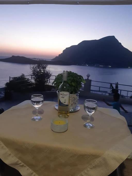 Panos Renos Studio, A Cozy Home By The Beach! Myrties Dış mekan fotoğraf